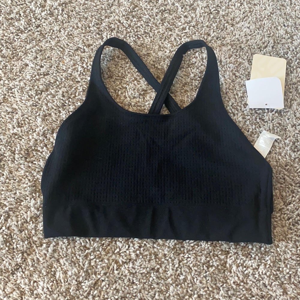 Fabletics ella bra
